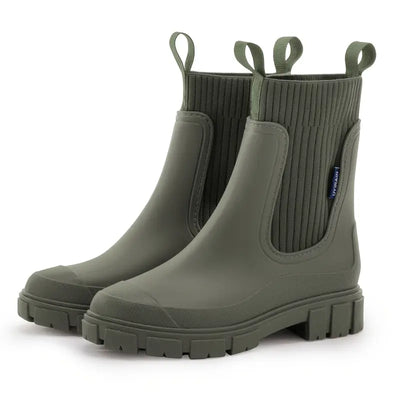 Women’s Chelsea Ankle Boots - Block Heel and Elastic Panels
