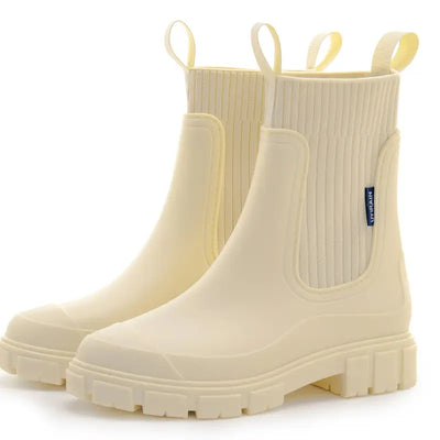 Women’s Chelsea Ankle Boots - Block Heel and Elastic Panels