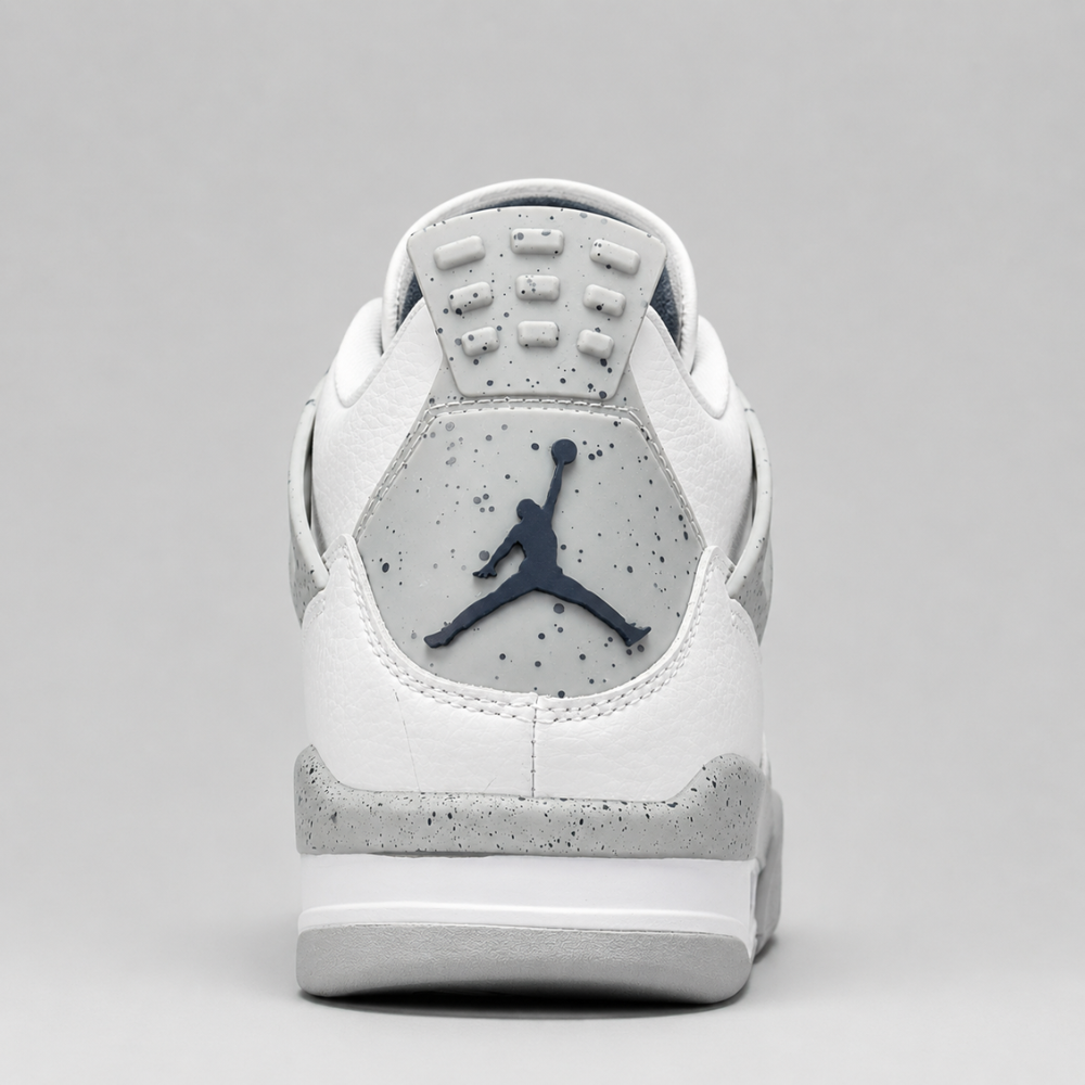Air Jordan 4 Retro Midnight Navy Sneakers
