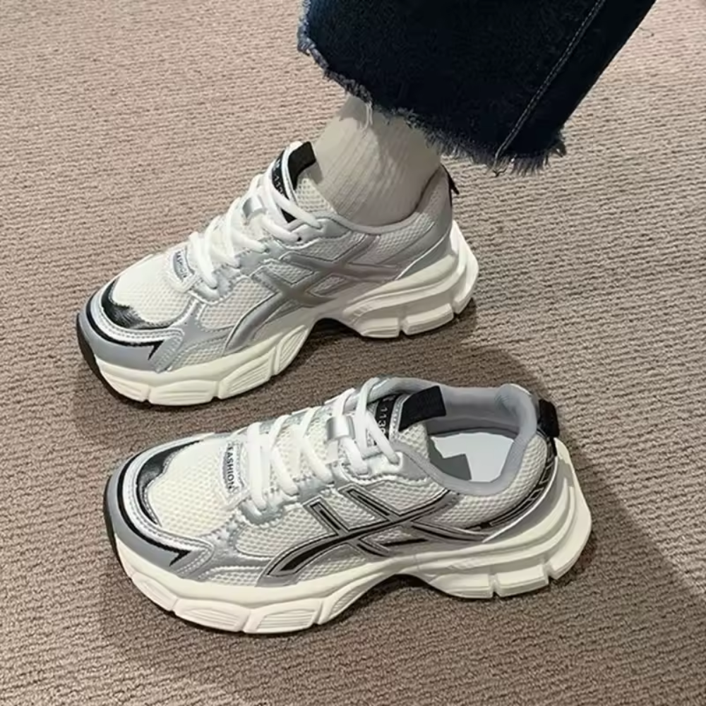 Low-Top Round Toe Sneakers | Casual Style