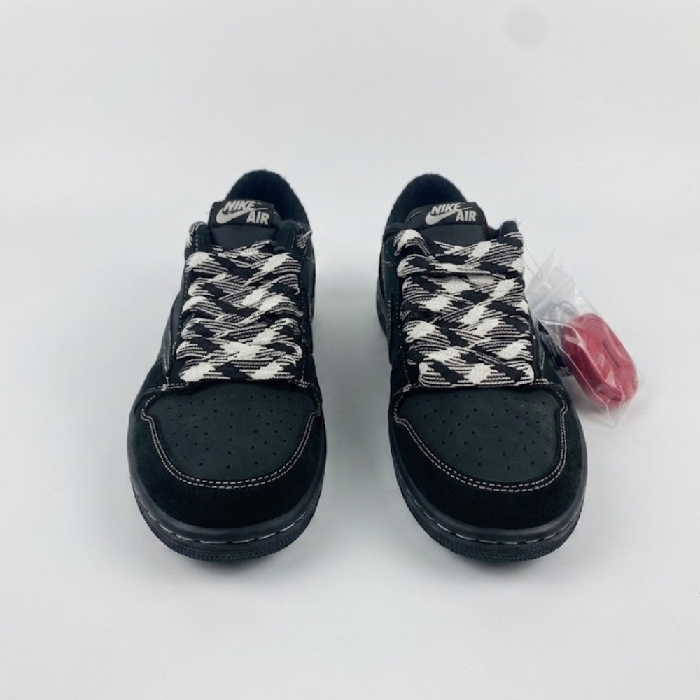 Nike Air Jordan 1 Retro Low OG SP x Travis Scott Sneakers