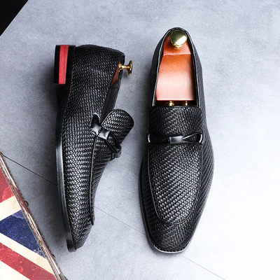 Men’s Lace-Up Oxford Shoes - Rounded Toe and Rubber Outsole
