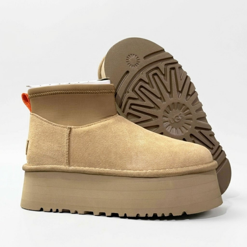 UGG Women's Classic Mini Dipper Beige Platform Boots