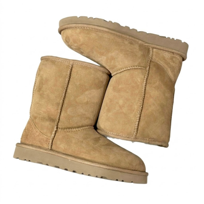 UGG Women's Classic Short II Chestnut Sheepskin Boots
