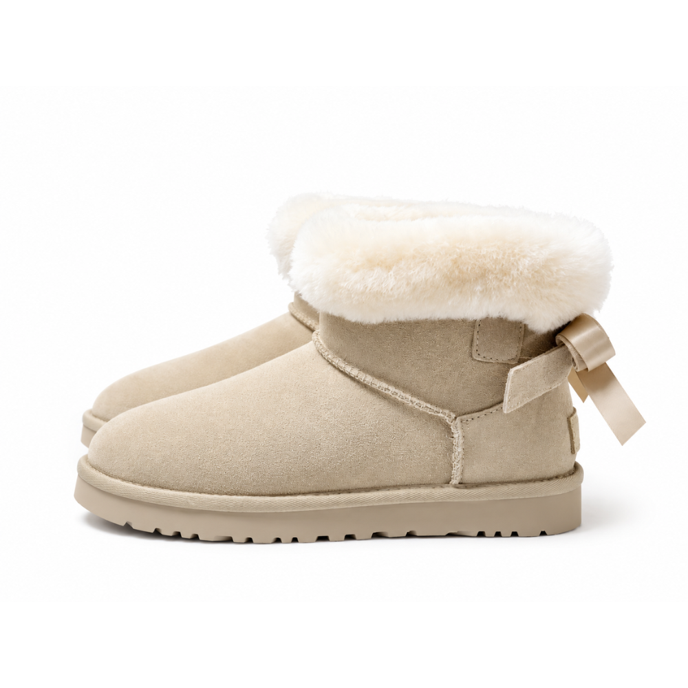 UGG Women's Mini Bailey Bow II Boots