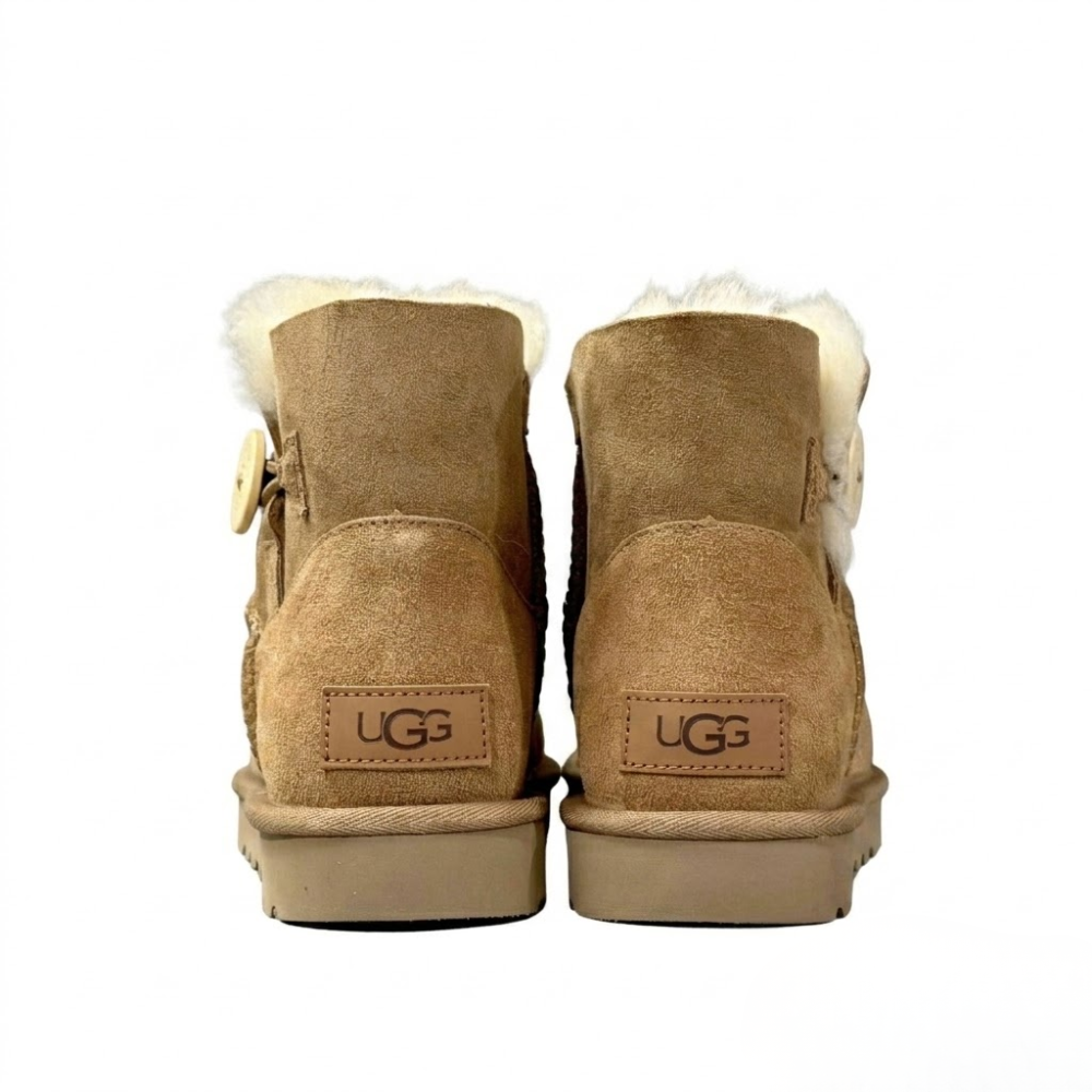 UGG Women's Mini Bailey Button Ankle Boots