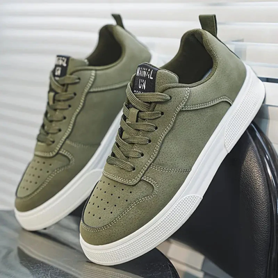 Men’s Low Top Sneakers – Lace-Up Casual Trainers with Tread Sole